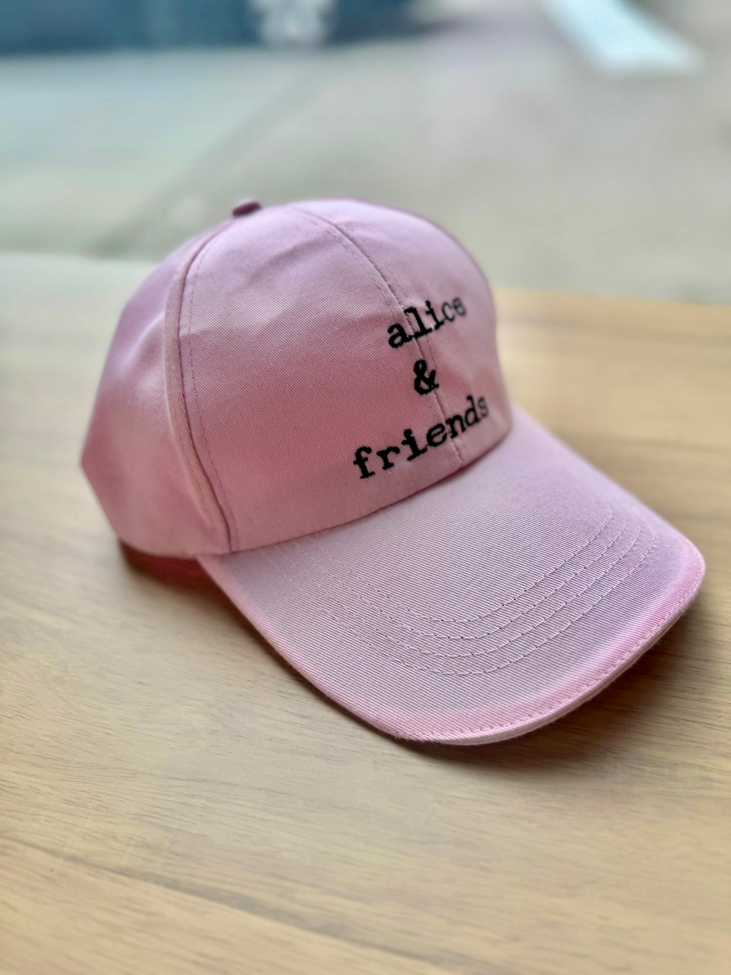 Alice & Friends’ Cap